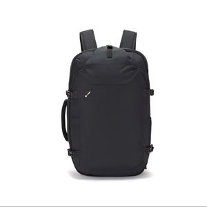 Package Venturesafe EXP45 Anti-Theft Carry-On Travel Pack